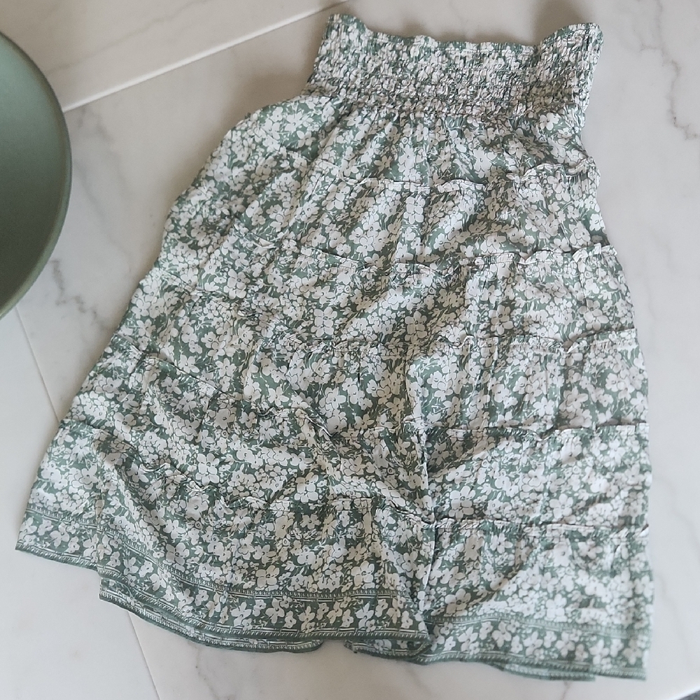 Max Studio Green and White Smocked Midi Skirt